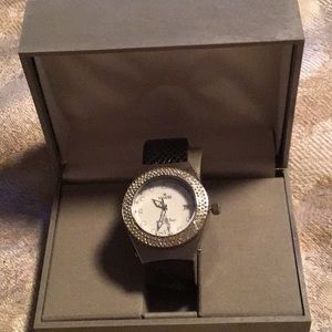 Women’s VISAGE large face quartz watch